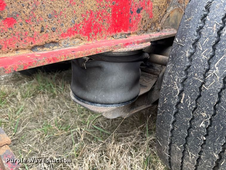 image for item EG2377 2005 X-L Specialized Trailers lowboy equipment trailer