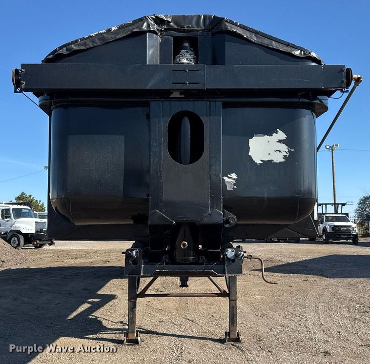 image for item EG2407 1999 Clement Industries end dump trailer