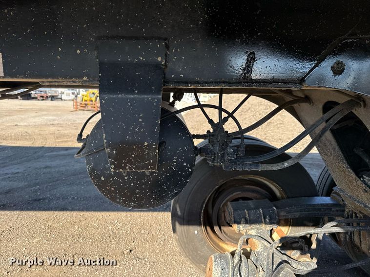 image for item EG2407 1999 Clement Industries end dump trailer