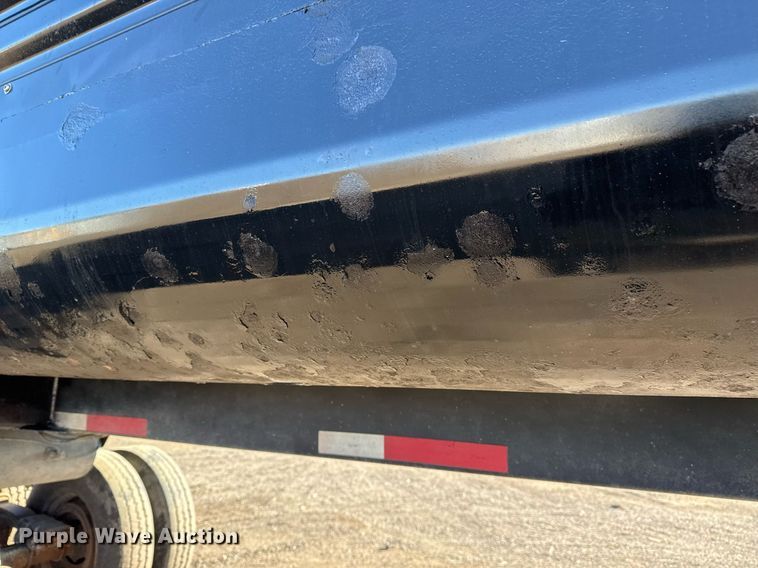 image for item EG2407 1999 Clement Industries end dump trailer