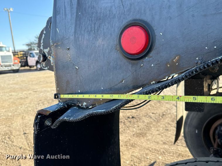 image for item EG2407 1999 Clement Industries end dump trailer