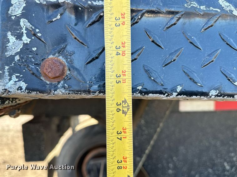 image for item EG2407 1999 Clement Industries end dump trailer