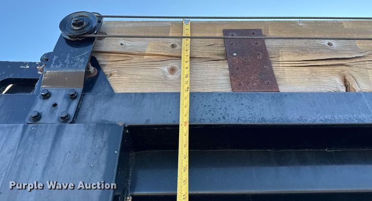 image for item EG2407 1999 Clement Industries end dump trailer