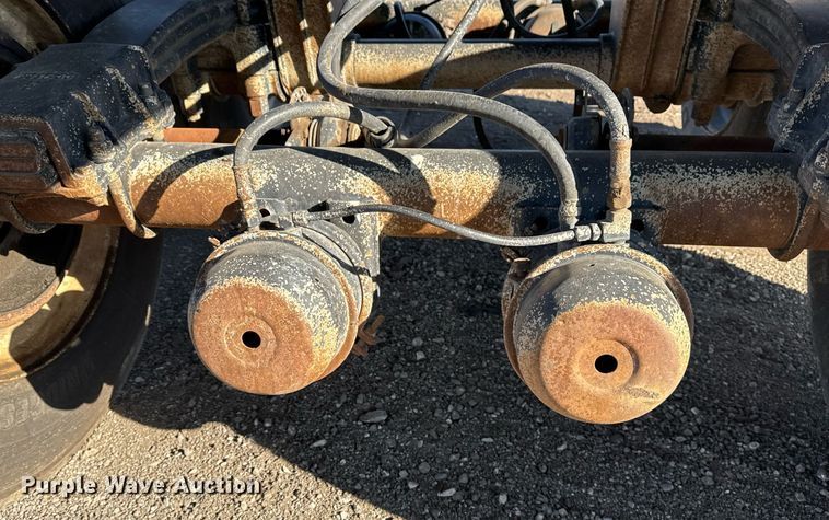 image for item EG2407 1999 Clement Industries end dump trailer