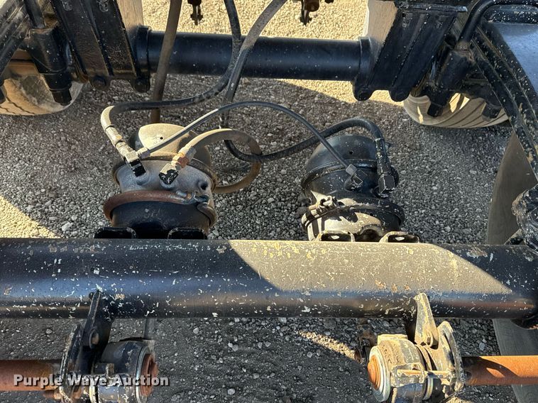 image for item EG2407 1999 Clement Industries end dump trailer