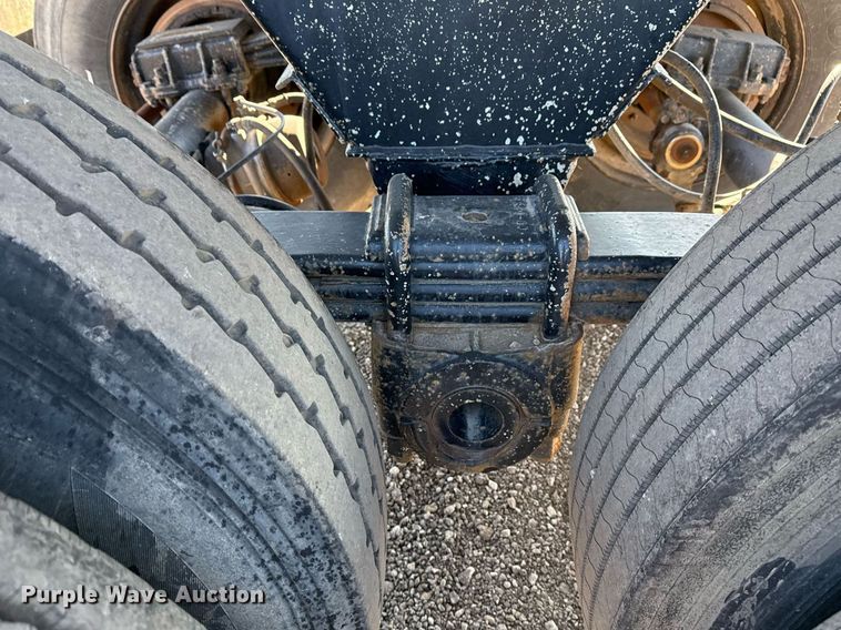 image for item EG2407 1999 Clement Industries end dump trailer