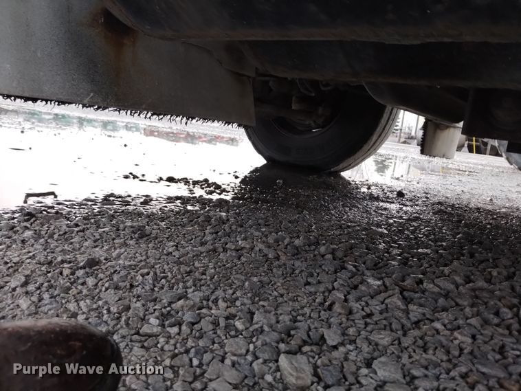 image for item EH0074 2013 Kenworth T800 semi truck