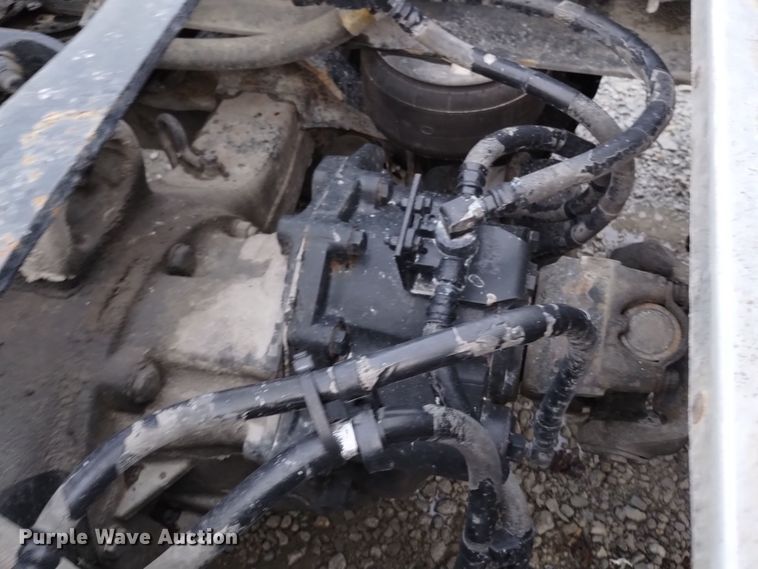 image for item EH0074 2013 Kenworth T800 semi truck