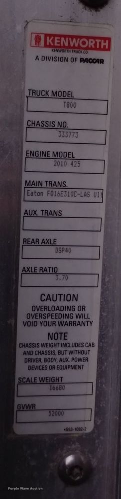 image for item EH0074 2013 Kenworth T800 semi truck