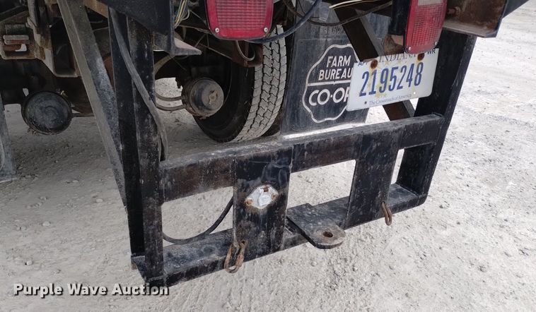 image for item EH0111 1993 Freightliner FL70 dump flatbed truck