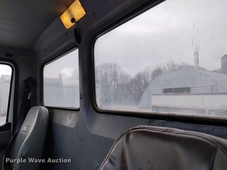 image for item EH0111 1993 Freightliner FL70 dump flatbed truck