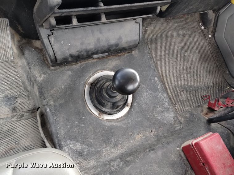 image for item EH0111 1993 Freightliner FL70 dump flatbed truck