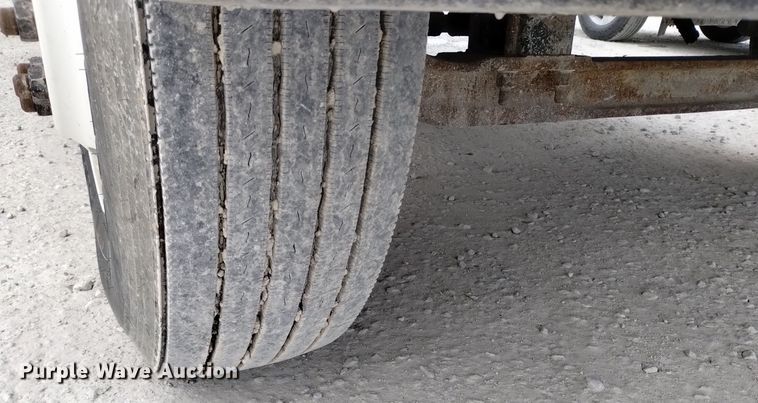 image for item EH0111 1993 Freightliner FL70 dump flatbed truck