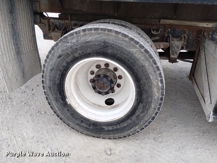 image for item EH0111 1993 Freightliner FL70 dump flatbed truck