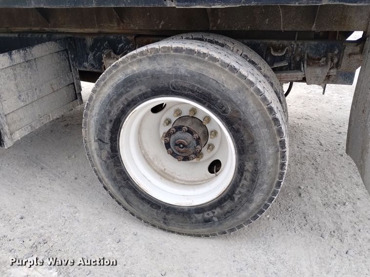 image for item EH0111 1993 Freightliner FL70 dump flatbed truck