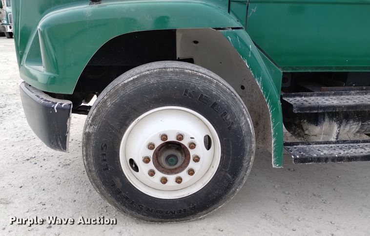 image for item EH0111 1993 Freightliner FL70 dump flatbed truck