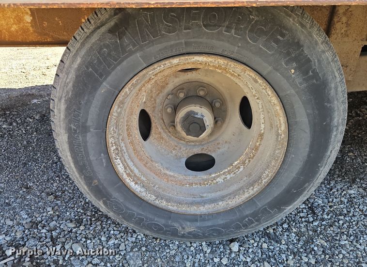 image for item EI8438 1986 Trail-Eze T220 equipment trailer