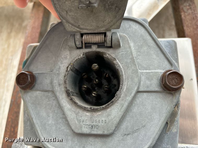 image for item EM0008 1994 Polar tank trailer