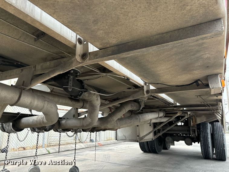 image for item EM0008 1994 Polar tank trailer