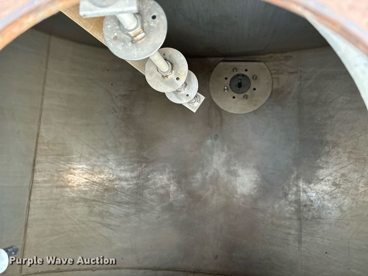 image for item EM0008 1994 Polar tank trailer