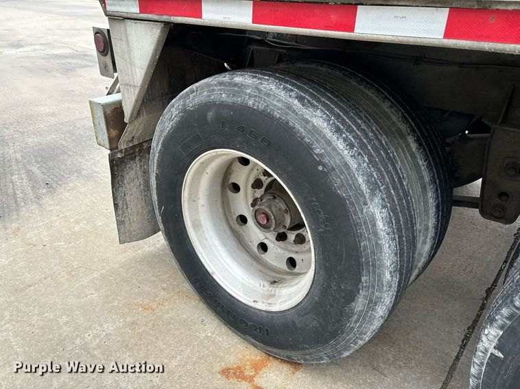 image for item EM0008 1994 Polar tank trailer