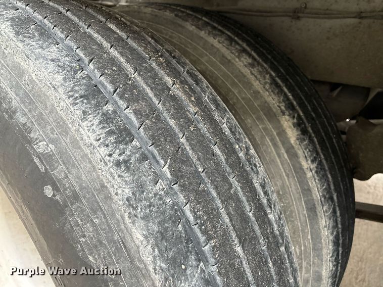 image for item EM0008 1994 Polar tank trailer