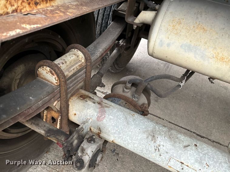 image for item EM0008 1994 Polar tank trailer