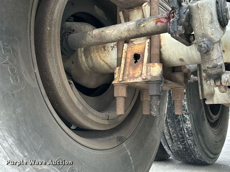 image for item EM0008 1994 Polar tank trailer