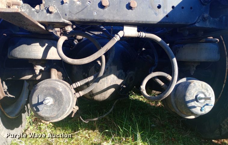 image for item EN8634 Rear axel assembly