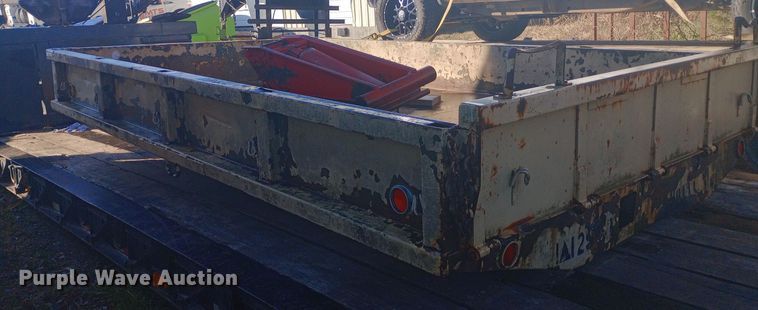 image for item EN8635 Dump bed