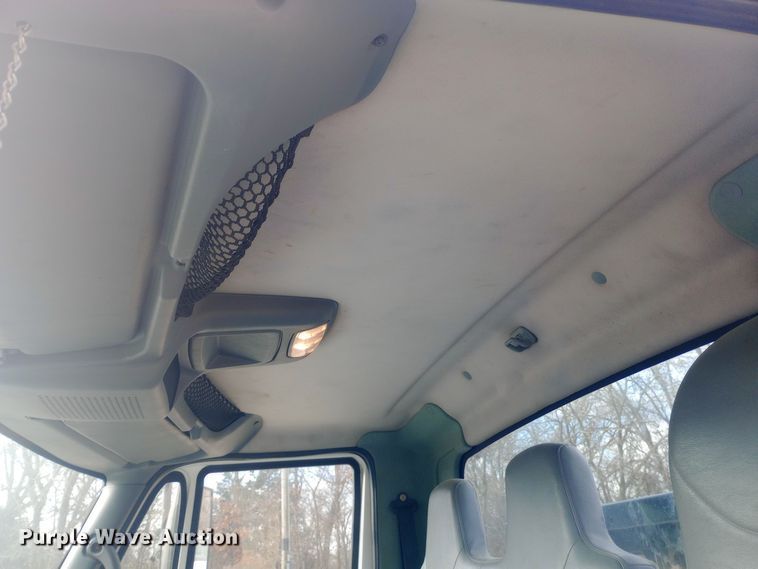 image for item EN8657 2007 International 4300 SBA flatbed truck