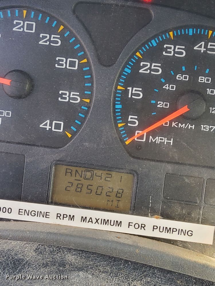 image for item EN8657 2007 International 4300 SBA flatbed truck