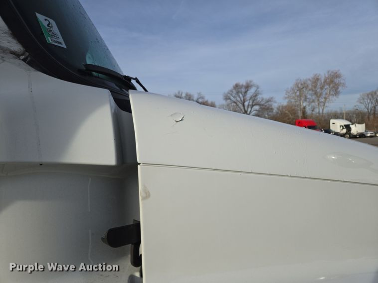 image for item EQ3863 2014 Freightliner Cascadia  semi truck