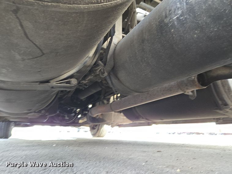 image for item EQ3863 2014 Freightliner Cascadia  semi truck