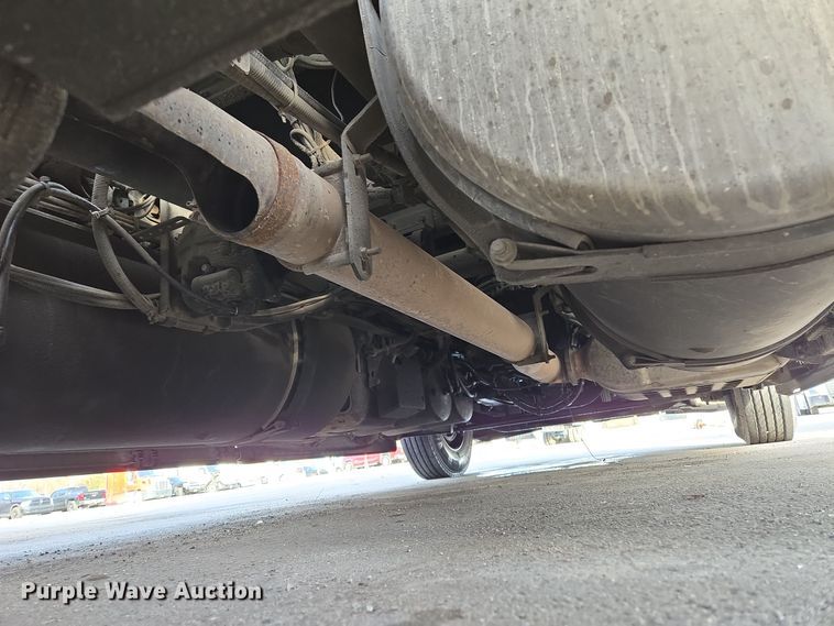 image for item EQ3863 2014 Freightliner Cascadia  semi truck