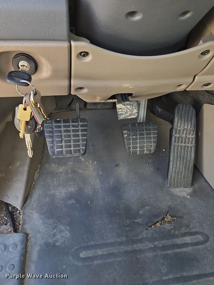 image for item EQ3883 2016 Freightliner  Cascadia semi truck