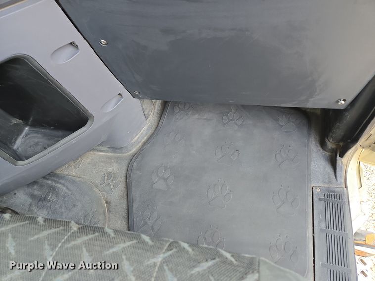 image for item EQ3895 2009 Mack  GU713 semi truck