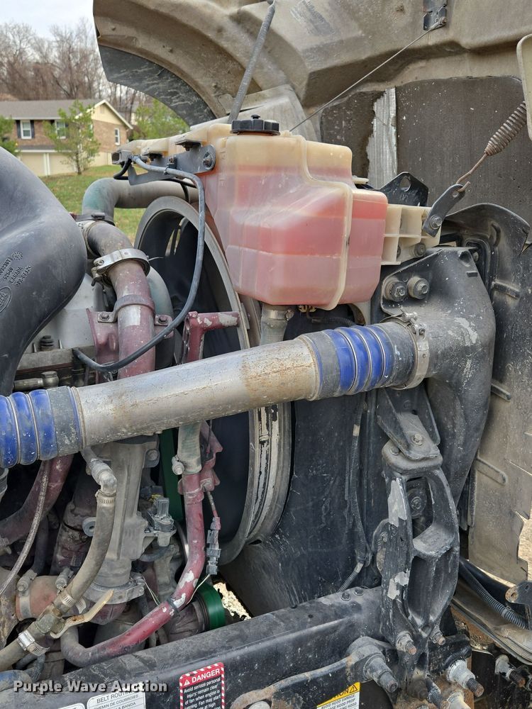 image for item EQ3895 2009 Mack  GU713 semi truck