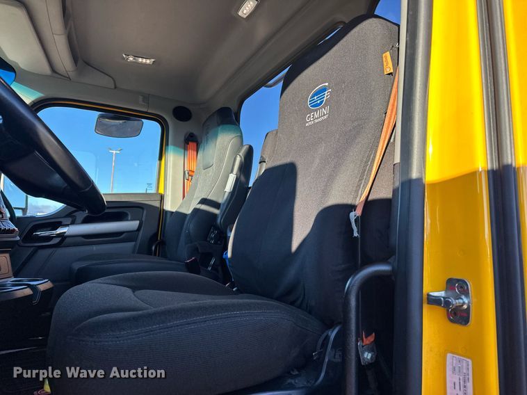 image for item ER4709 2022 Kenworth T680 semi truck