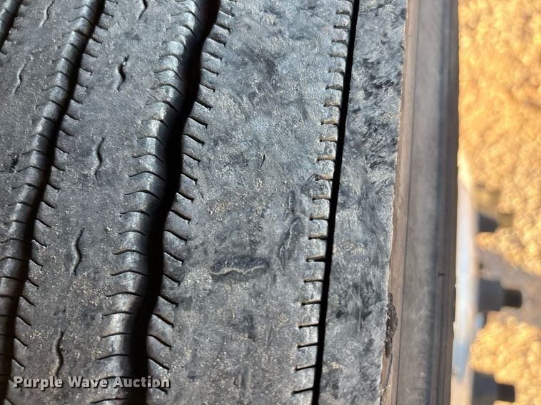 image for item ER4710 2021 Freightliner Cascadia 126 semi truck