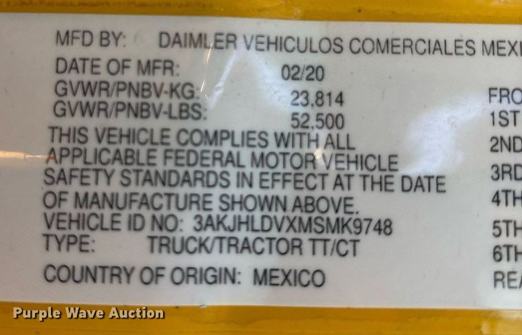 image for item ER4710 2021 Freightliner Cascadia 126 semi truck