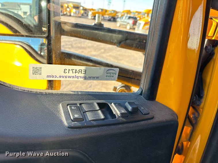 image for item ER4713 2022 Kenworth T680 semi truck