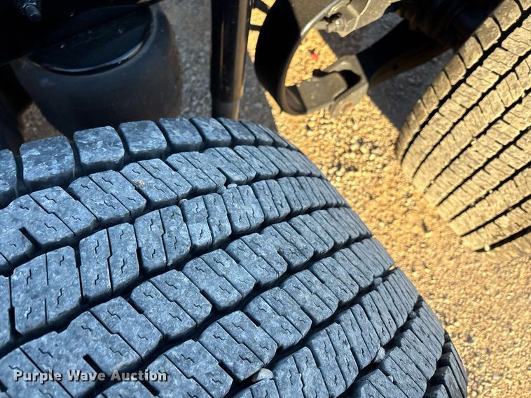 image for item ER4713 2022 Kenworth T680 semi truck