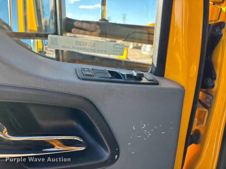 image for item ER4720 2021 Kenworth T680 semi truck