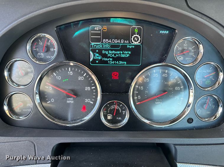 image for item ER4720 2021 Kenworth T680 semi truck