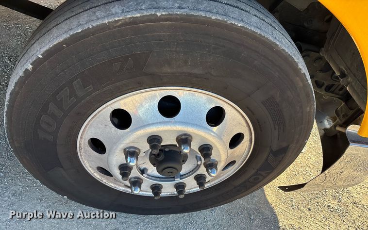 image for item ER4720 2021 Kenworth T680 semi truck