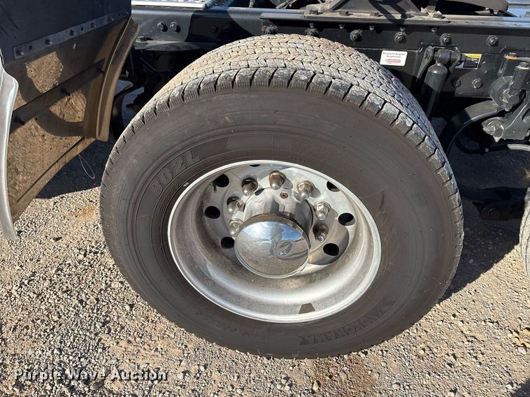 image for item ER4720 2021 Kenworth T680 semi truck