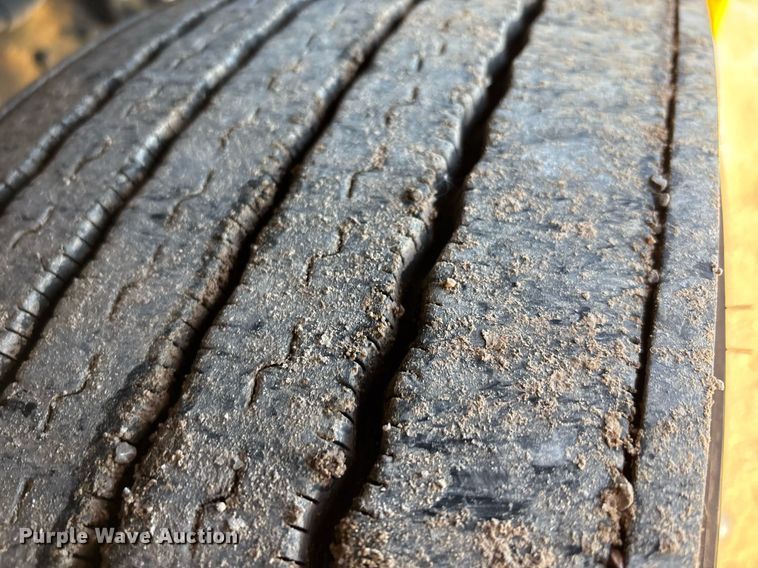 image for item ER4720 2021 Kenworth T680 semi truck