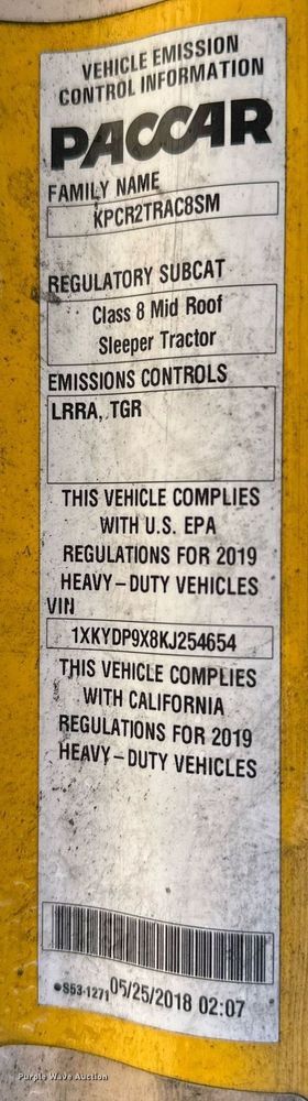 image for item ER4721 2019 Kenworth T680 semi truck