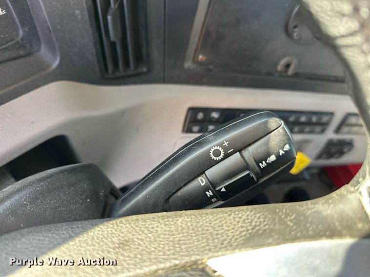 image for item ER4722 2021 Freightliner Cascadia 126 semi truck